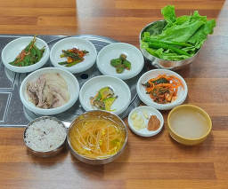 가정식백반 봄봄 대표 사진