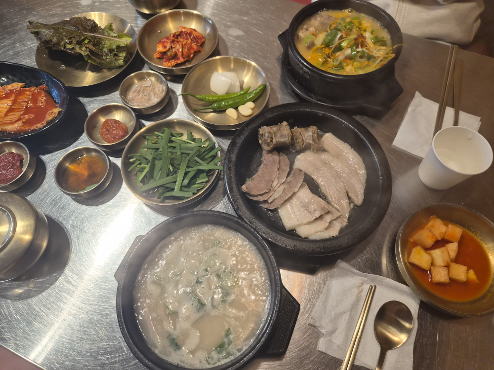 수변최고돼지국밥 마린시티점 사진 2