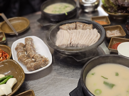 수변최고돼지국밥 미포점 사진 4