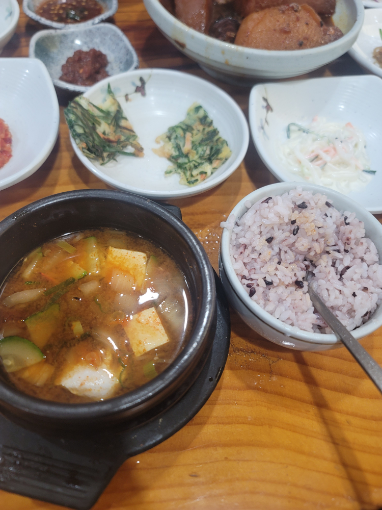 뜨락 대표 사진