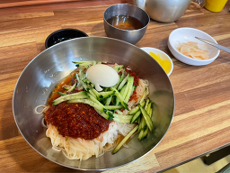 김동언밀면 본점 대표 사진