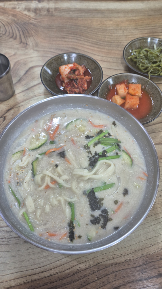 오가리수제비칼국수 고성점 사진 2