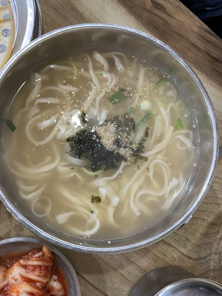 영자면옥손칼국수 본점 사진 2