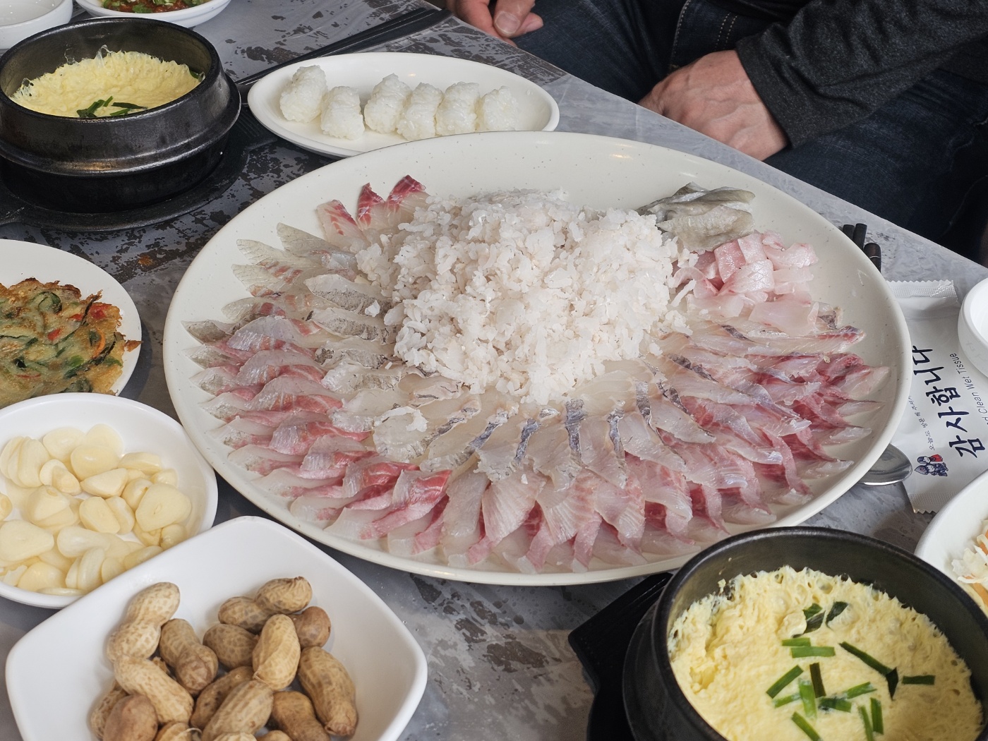 수덕호 대표 사진