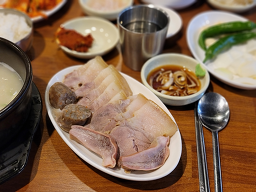 동명돼지국밥 대표 사진