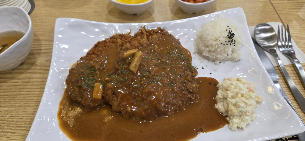 온정돈까스 부산광안점 대표 사진