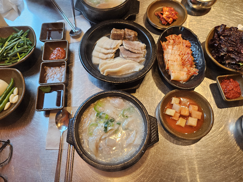 수변최고돼지국밥 광안리점 사진 4