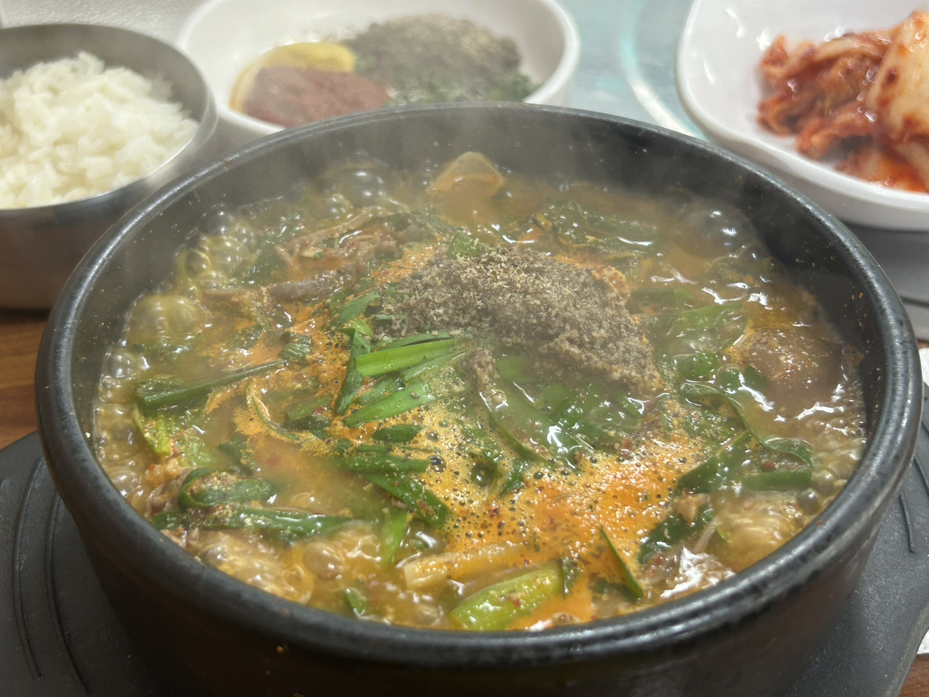 풍년집영양탕원조30년전통흑염소전문 사진 2