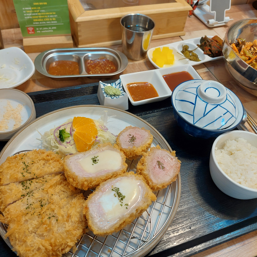 한영돈가스 대표 사진