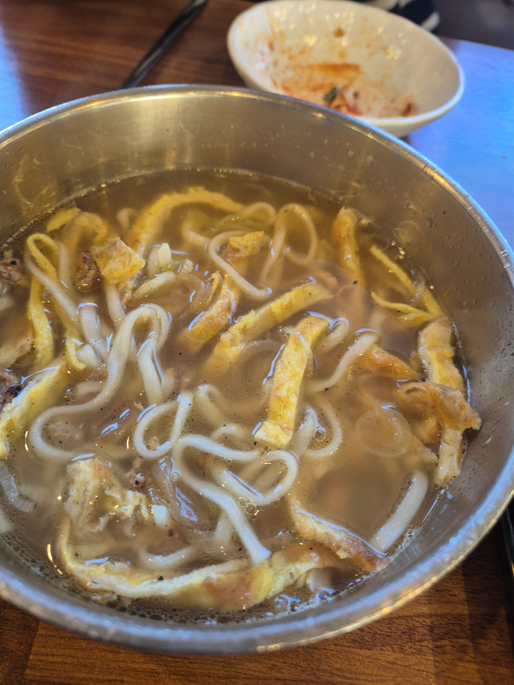 국동칼국수 대표 사진