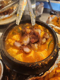 꽃돼지뒷고기구이 사진 2