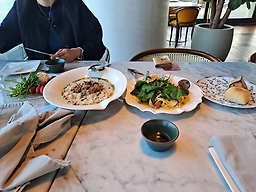 아난티 앳 부산 코브 맥퀸즈 그릴 앤 바 사진 4