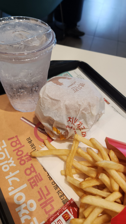 맥도날드 부산동명대DT점 대표 사진