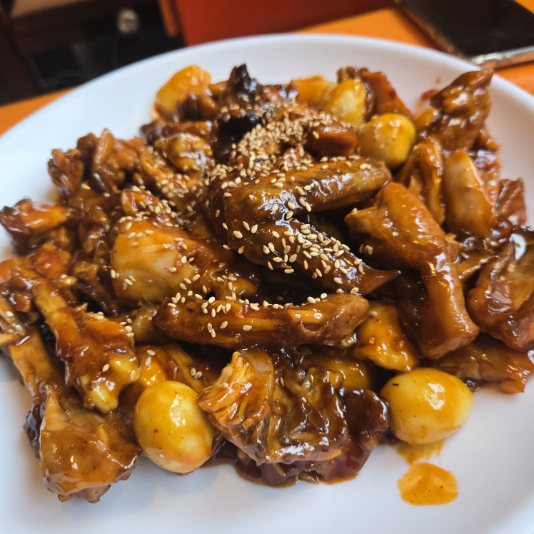 불로만치킨바베큐 용호점 대표 사진