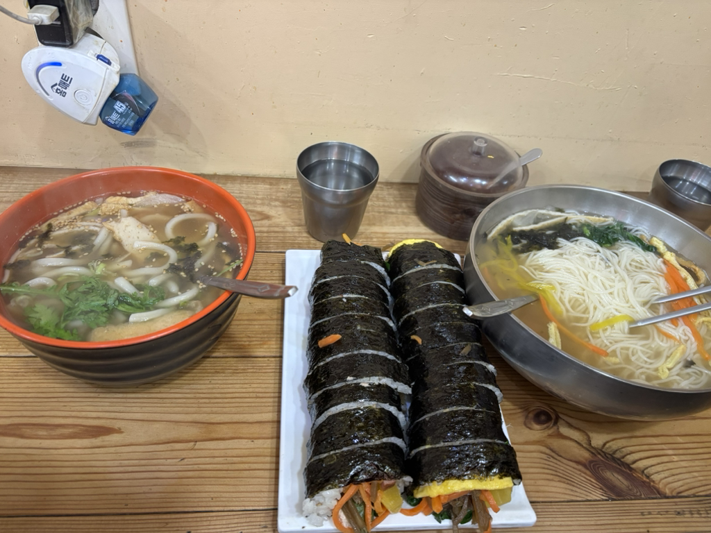 김밥한줄과 국수한그릇에 건강을담는다 대표 사진
