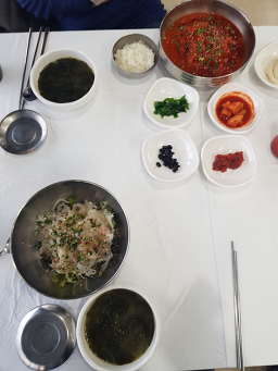 황토물회전문점 사진 4