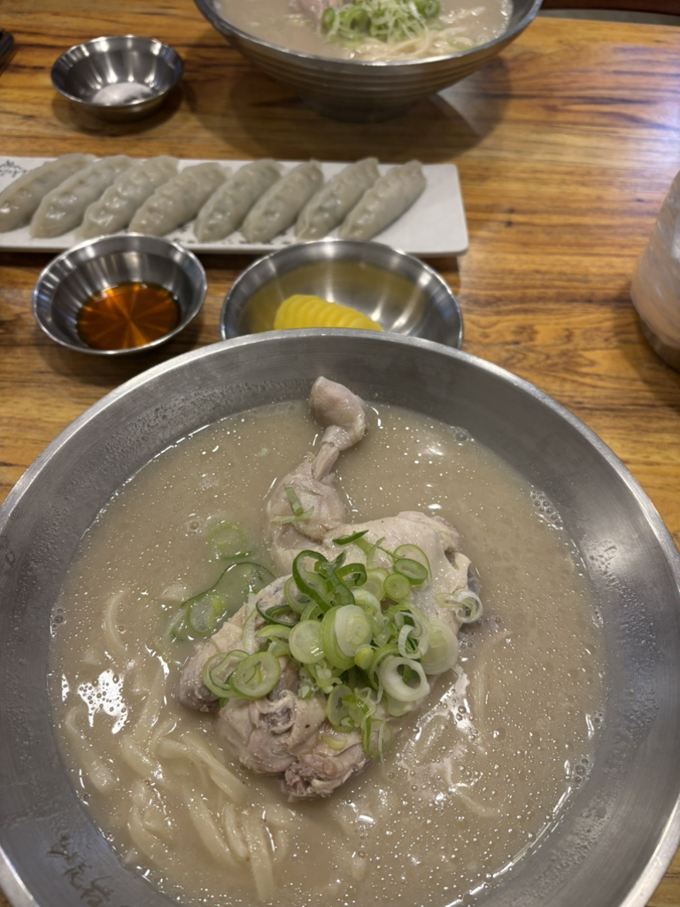 언양닭칼국수 정관점 대표 사진