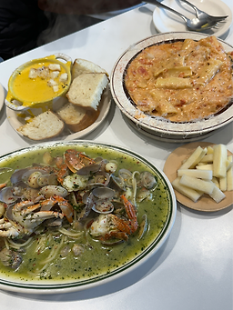 라코니 대표 사진