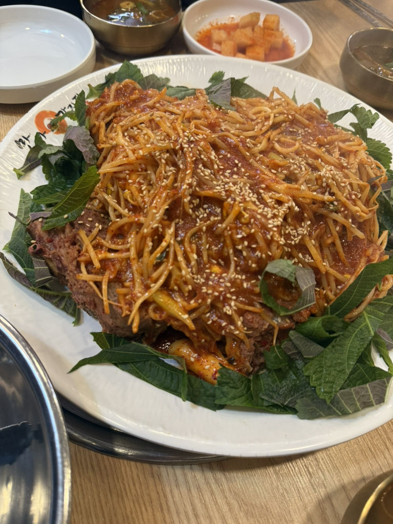 맛나감자탕 영도동삼점 대표 사진