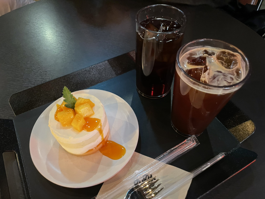 더노벰버라운지 안산중앙역점