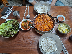 간판없는김치찌개 사진 2