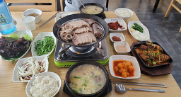 육뚝배기국밥막국수 만덕본점 사진 6