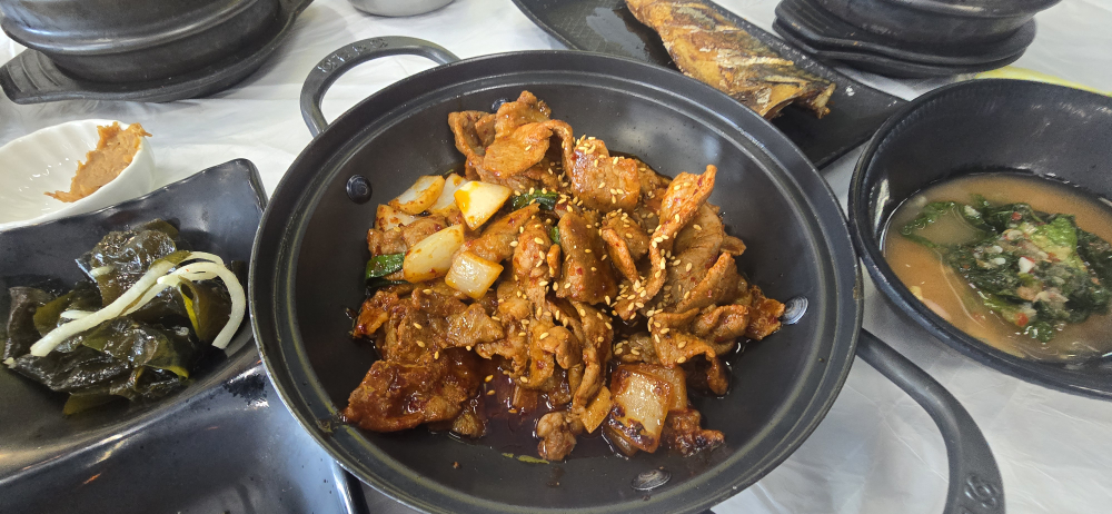 맷돌순두부쌈밥 대표 사진