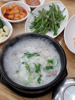 수라국밥 부산대점 사진 3