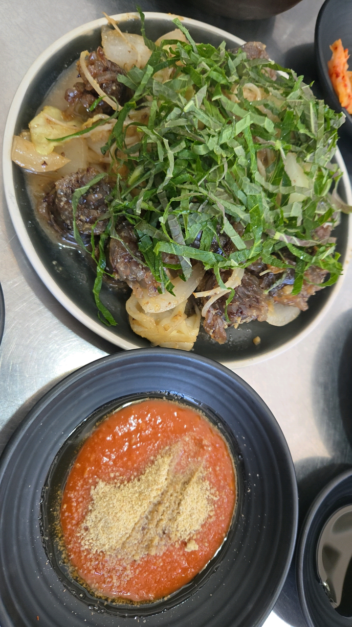 옥이네국밥 사진 2