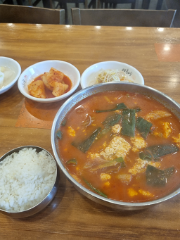 이화수전통육개장 목포하당점 대표 사진