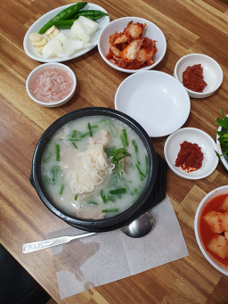 밀양돼지국밥 대표 사진