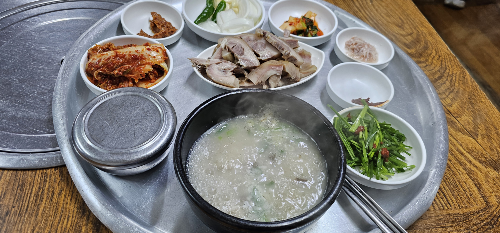 진주돼지국밥 사진 4