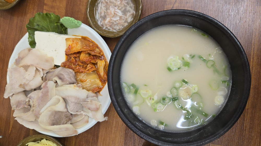 영진돼지국밥 화명점 사진 5