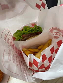 왓더버거 해운대점 사진 3