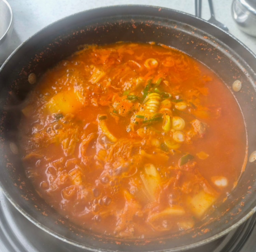 다발김치찌개 대학로점 대표 사진