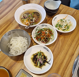 밤새먹소 안산시청점 사진 2