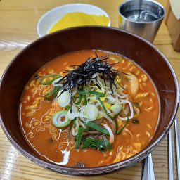 틈새라면 천호점 사진 4
