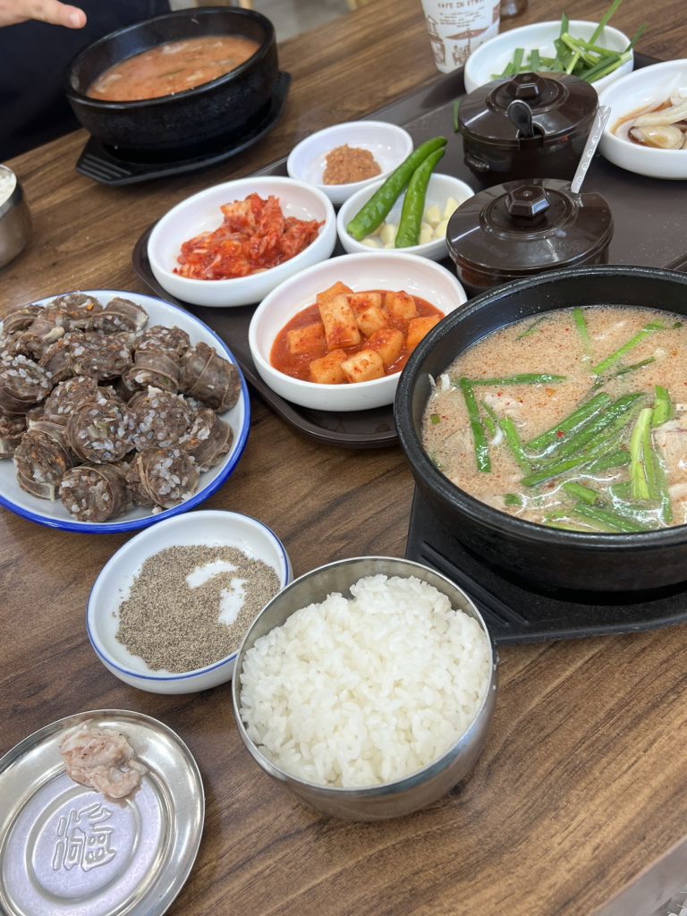 부산돼지국밥&감자탕 대표 사진