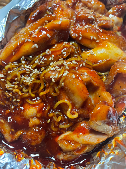 꾸브라꼬숯불치킨 통영점 대표 사진