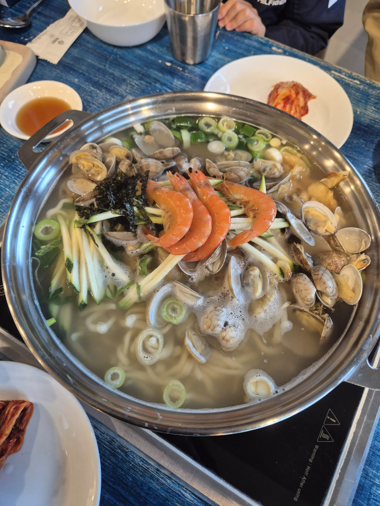 봉창이해물샤브칼국수 사진 3