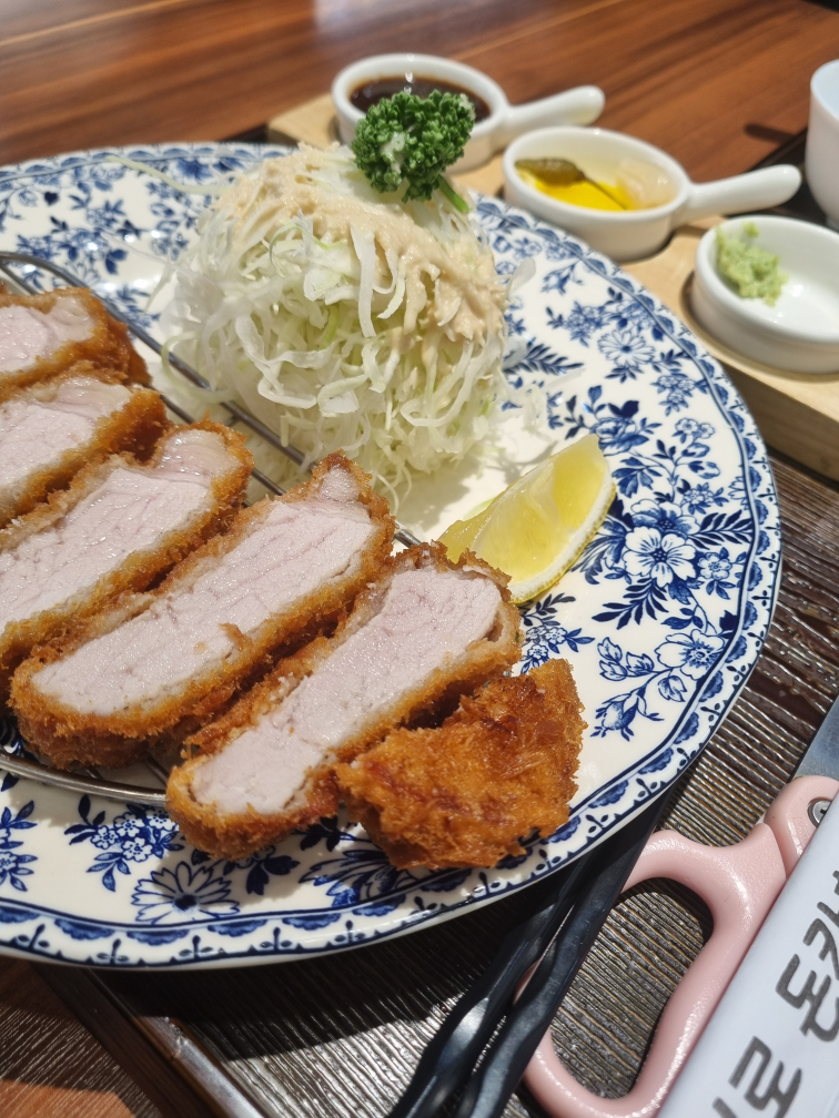 히로돈카츠 대표 사진