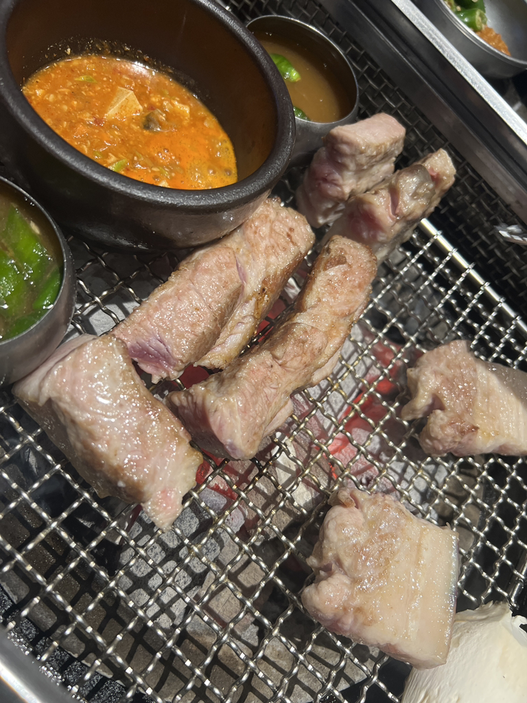 궤네깃도제주흑돼지전문점 중문본점 사진 2