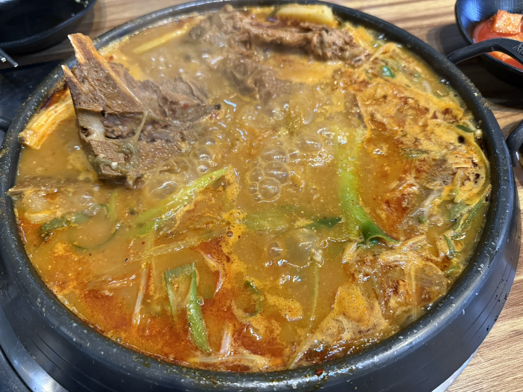 통뼈감자탕 신호점 대표 사진