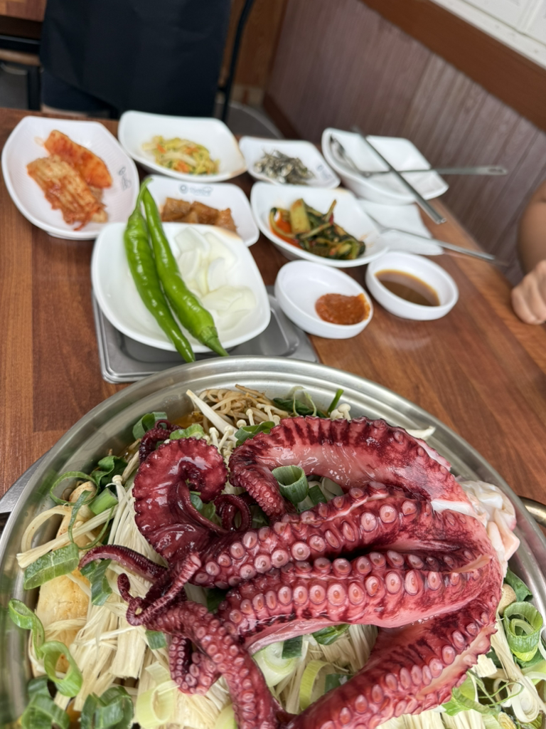 마시마니문어&전복갈비찜 고흥나로점 대표 사진