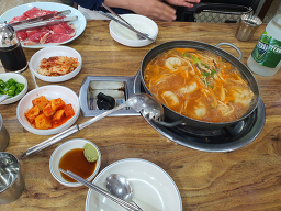 얼큰버섯만두전골 사진 2