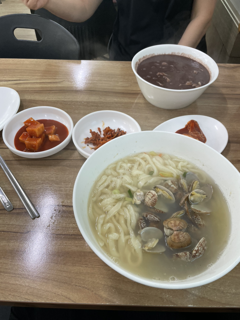 동진강손칼국수 대표 사진