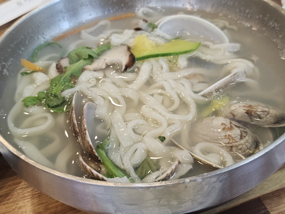 정담칼국수 대표 사진