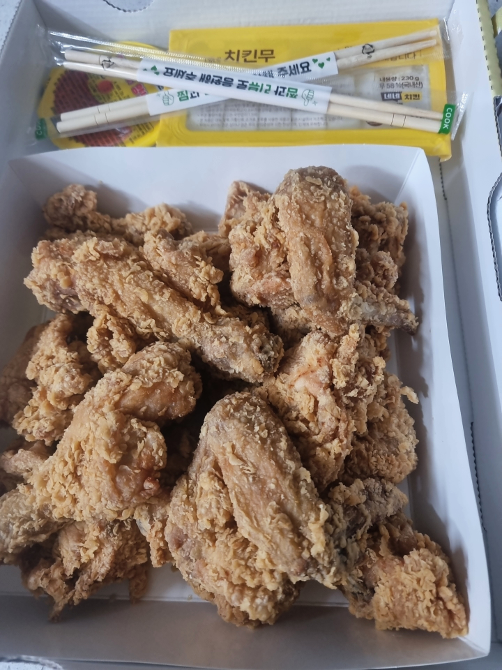 네네치킨 대신점 대표 사진