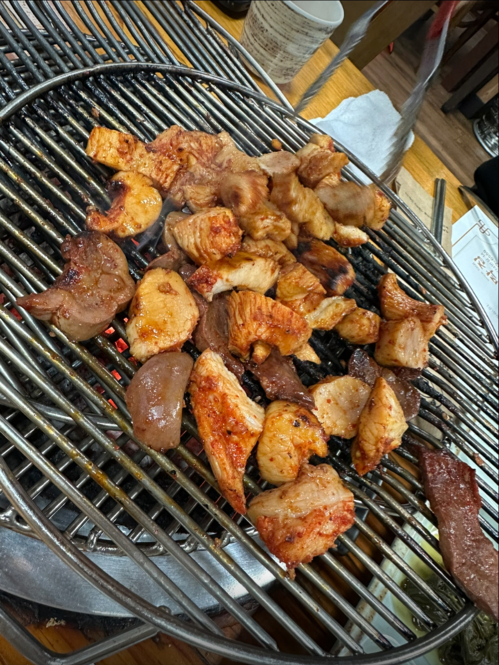 오막집 대표 사진