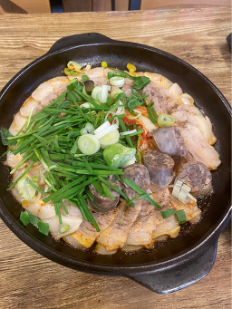 장수돼지국밥 사진 2